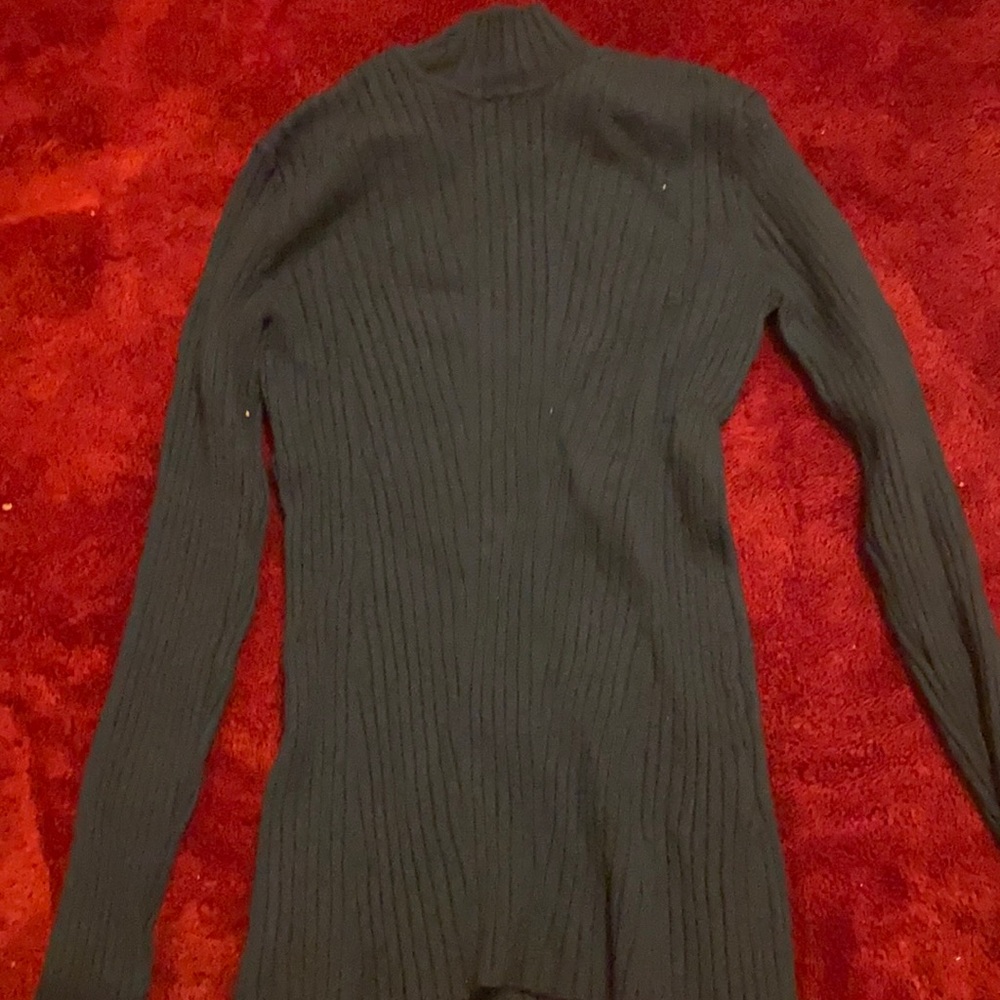 Blue green long sleeves top nice under for blazer or jacket